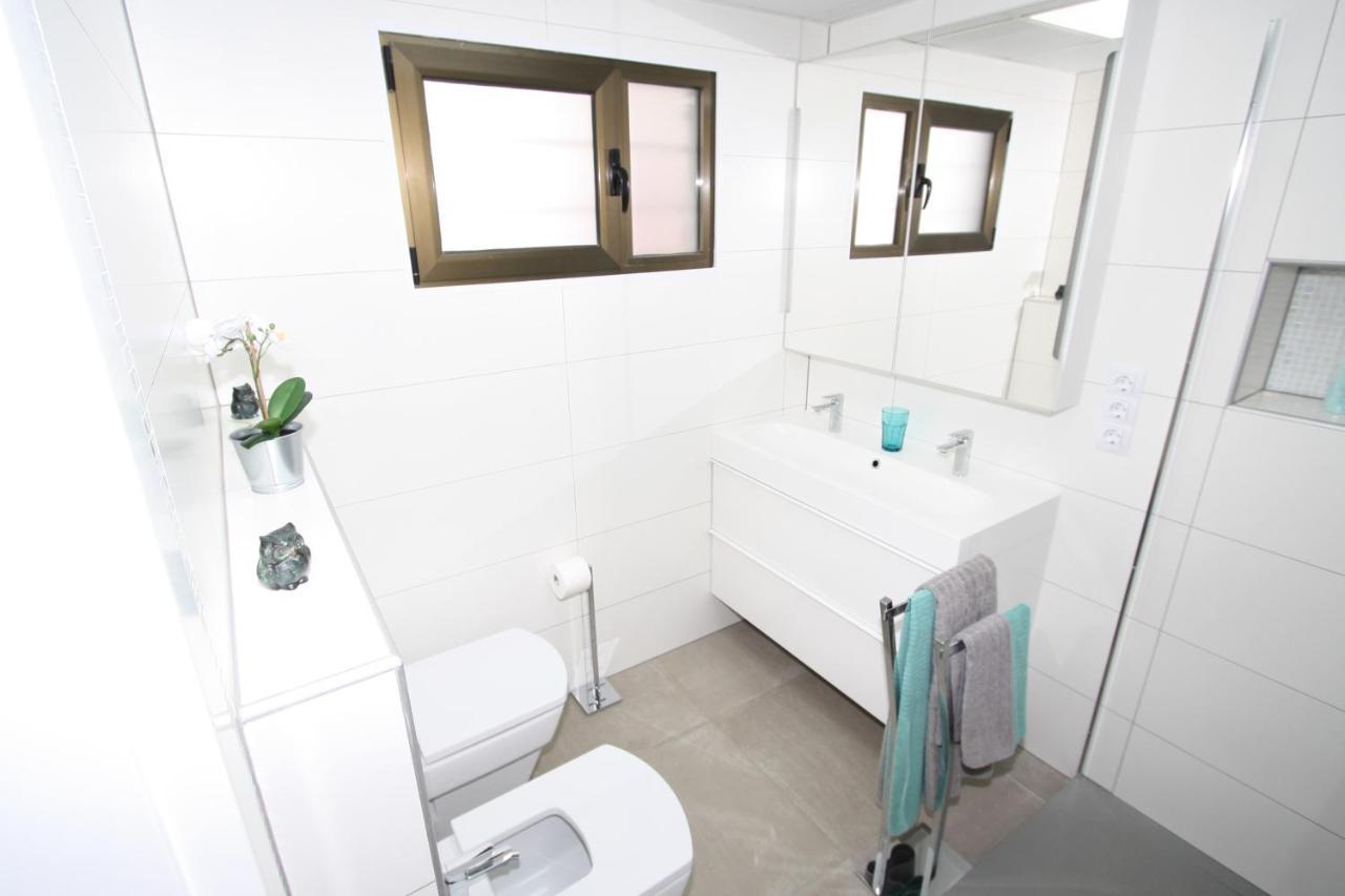 פלאייה דל אינגלז Fantastic Apartment Near The Beach מראה חיצוני תמונה